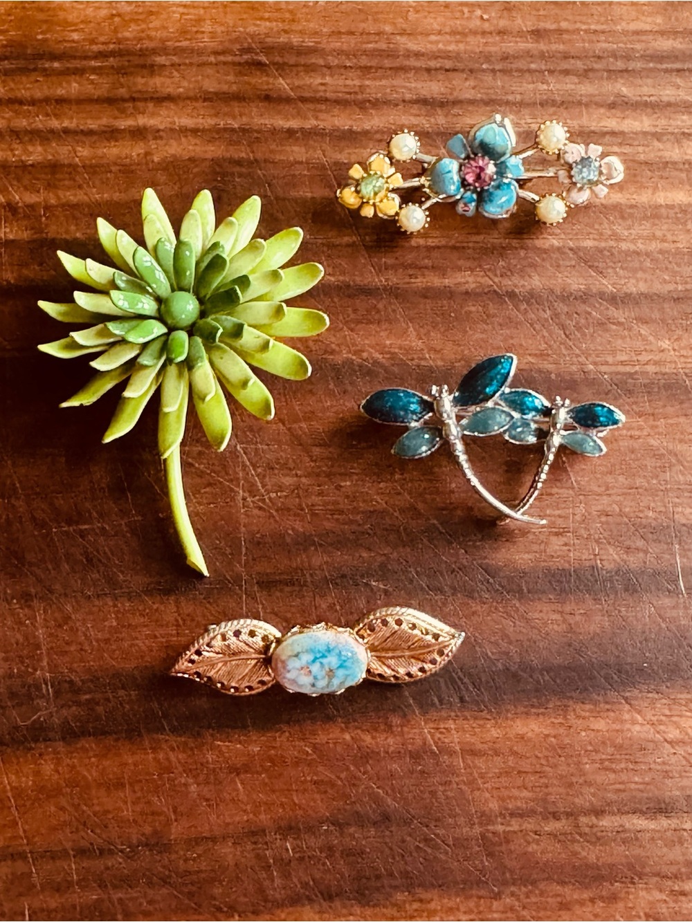 Vintage Brooches Set of 4
